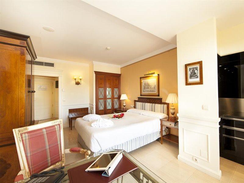 Apartamentos Guadalpin Boutique Marbella Exteriör bild