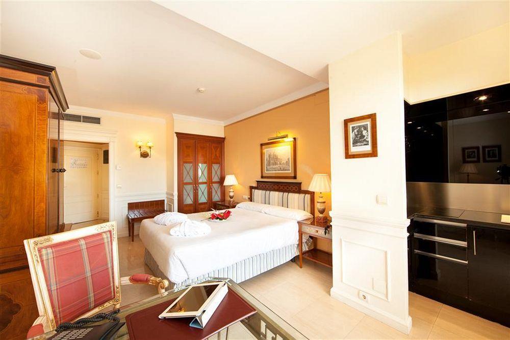 Apartamentos Guadalpin Boutique Marbella Exteriör bild