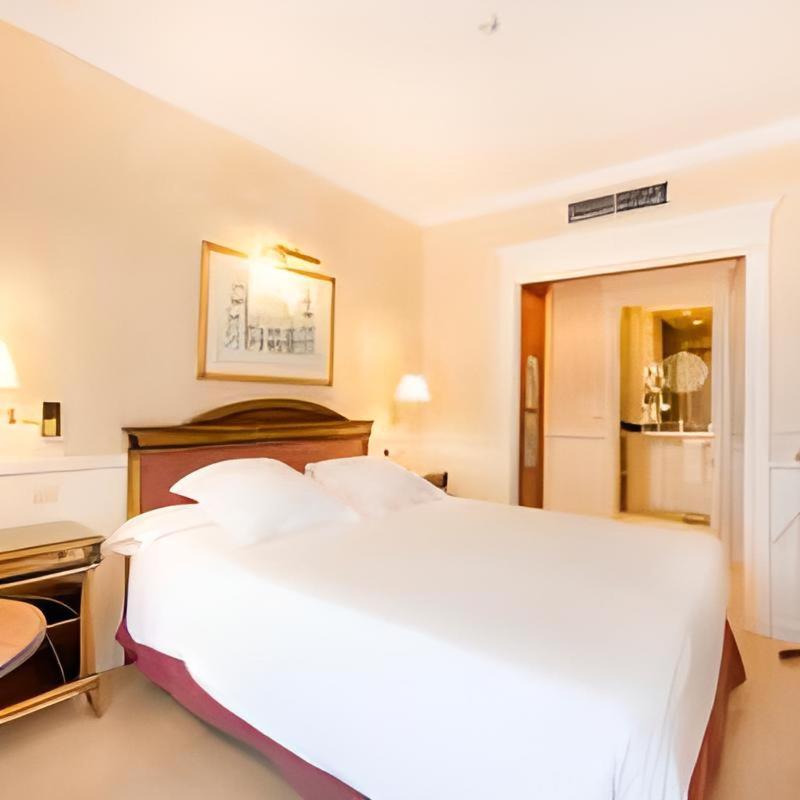 Apartamentos Guadalpin Boutique Marbella Exteriör bild
