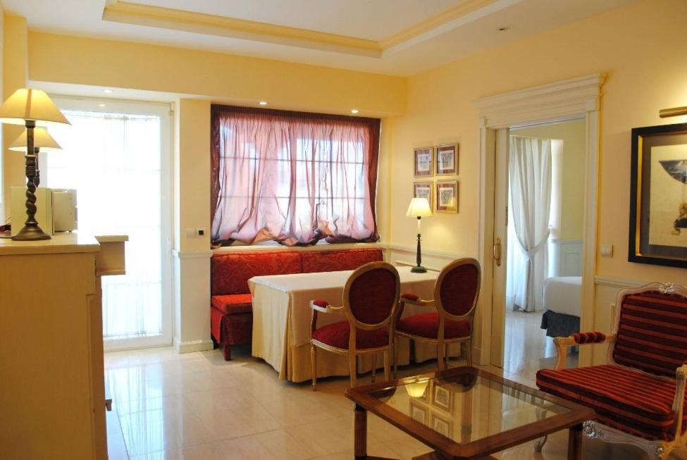 Apartamentos Guadalpin Boutique Marbella Exteriör bild