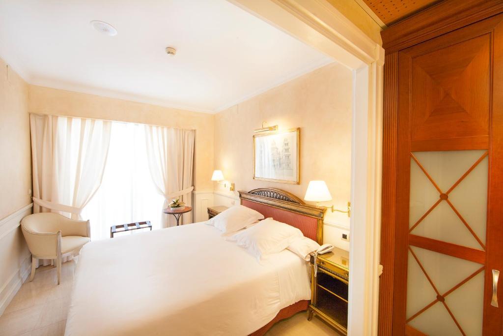 Apartamentos Guadalpin Boutique Marbella Rum bild